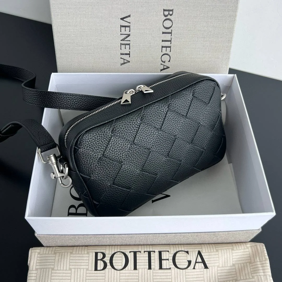 Чоловіча сумка - Bottega Veneta